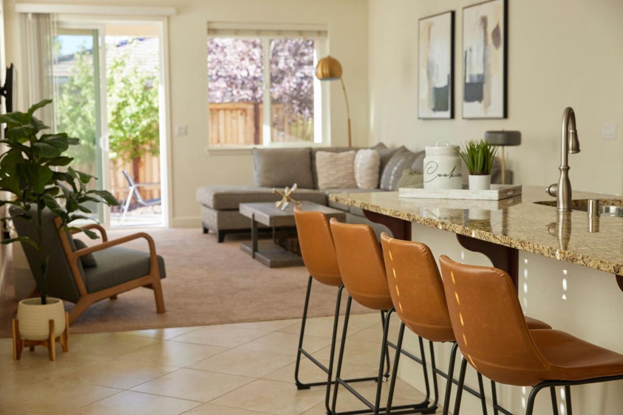 New Upscale House, Tahoe 30-Min W/ Cal King Reno Exterior foto