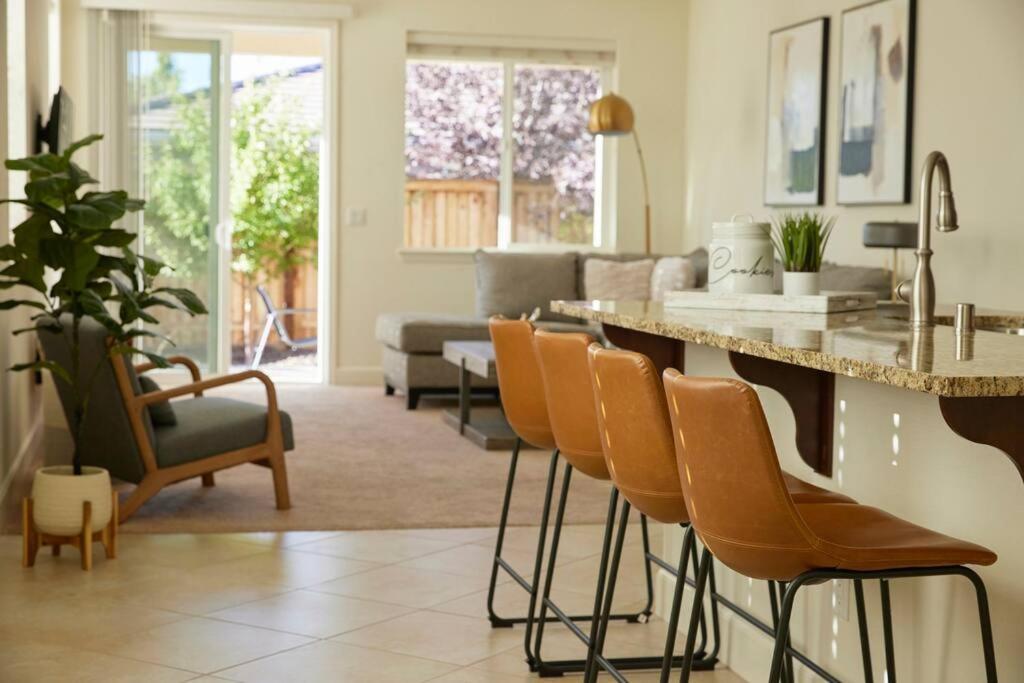 New Upscale House, Tahoe 30-Min W/ Cal King Reno Exterior foto